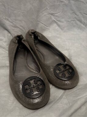 Tory Burch Glittery Pewter Logo Ballet Flats